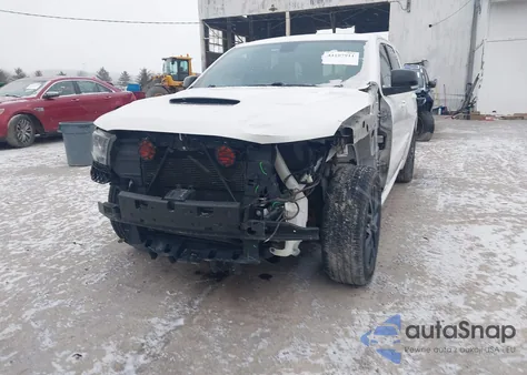 2015 Dodge Durango R/T z USA, uszkodzony, nr VIN 1C4SDJCT4FC843473